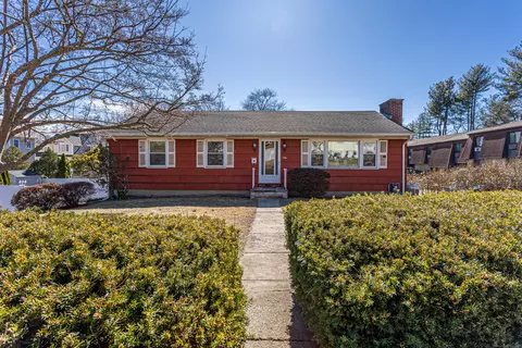 136 Cold Spring Rd, Stamford, CT 06905