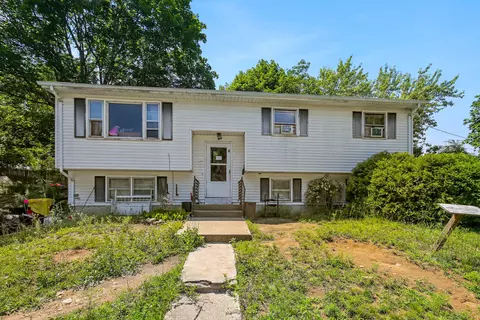 4 Gifford Ave, Willimantic, CT 06226