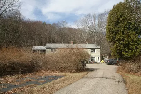 895 Warrenville Rd, Mansfield, CT 06250
