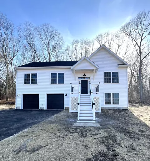 9 Tanager Ln, Gales Ferry, CT 06335