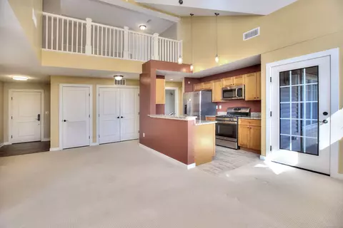 100 Richards Ave #402, Norwalk, CT 06854