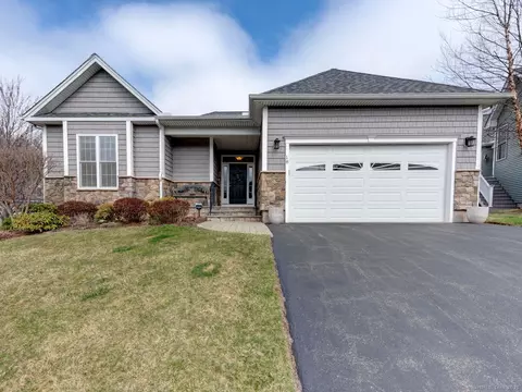 18 Menlo Pl #18, Glastonbury, CT 06033