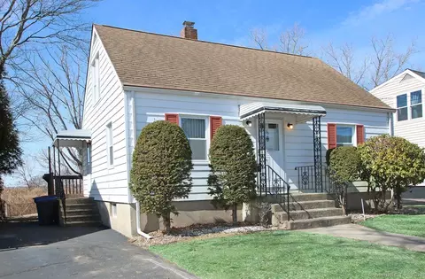 66 Woodward Ave, New Haven, CT 06512