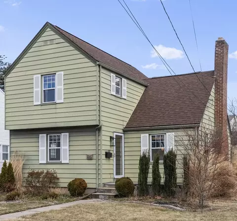 96 Park Ave, Wethersfield, CT 06109