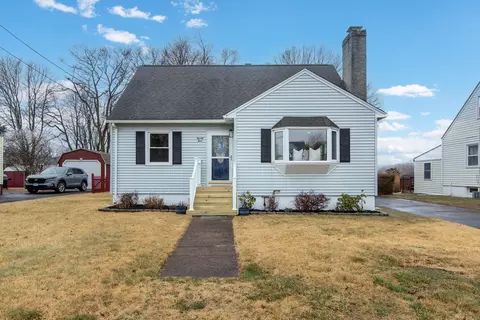 24 Stoddard Rd, East Haven, CT 06512