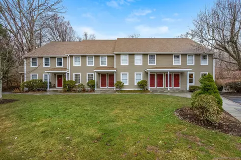 56 Portland Ave #18, Redding, CT 06896