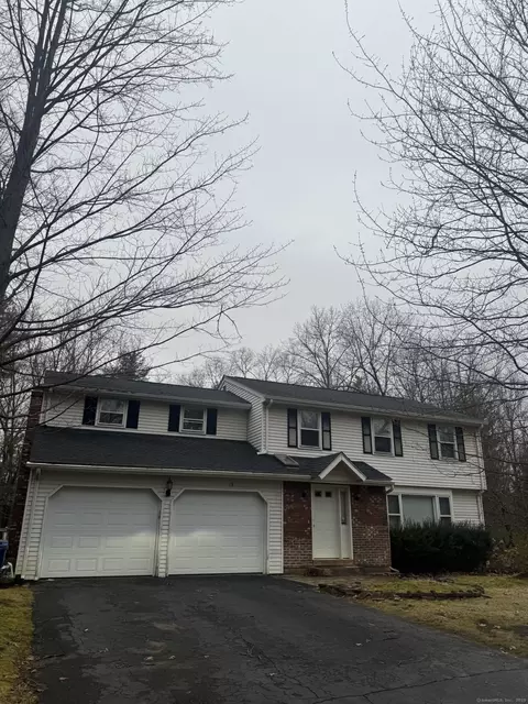 18 Lighthouse Hill Rd, Windsor, CT 06095