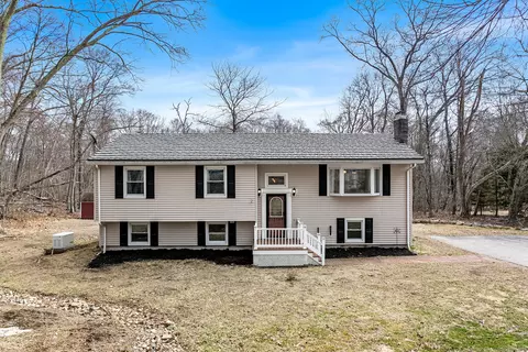 80 Avery Hill Rd, Ledyard, CT 06339