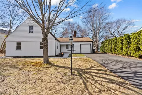 515 Hunting Hill Ave, Middletown, CT 06457