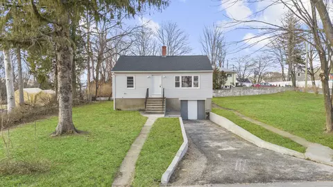 1119 Meriden Rd, Waterbury, CT 06705