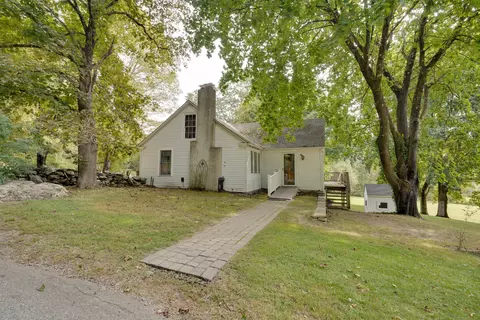 34 Stanton Ln, Preston, CT 06365