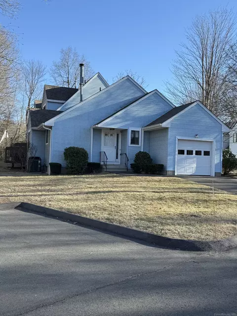 1 Stream Ct #1, Farmington, CT 06032