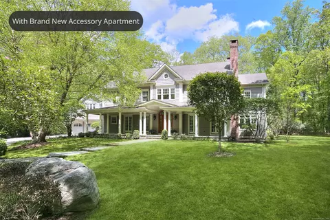 6 Florian Ct, Westport, CT 06880