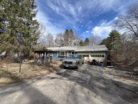 29 Oakwood Ln, Columbia, CT 06237