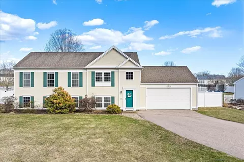 164 Noank Ledyard Rd, Mystic, CT 06355