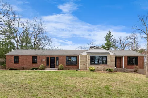 9 Russell Dr, Tolland, CT 06084