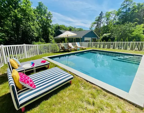 58 Middle Haddam Rd, East Hampton, CT 06424