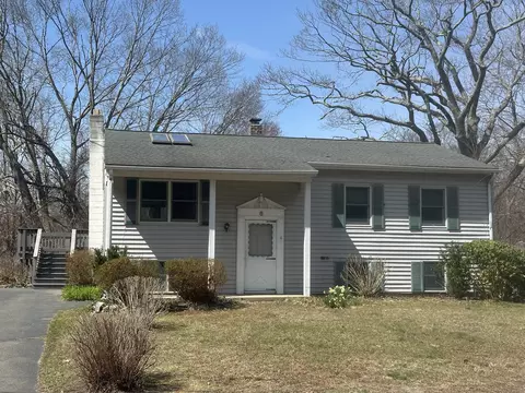 6 Fieldbrook Ave, Clinton, CT 06413