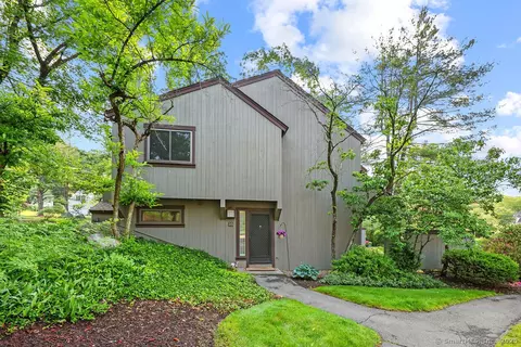 33 Heritage Dr #33, Avon, CT 06001