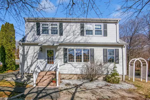 664 Bartholomew Rd, Middletown, CT 06457