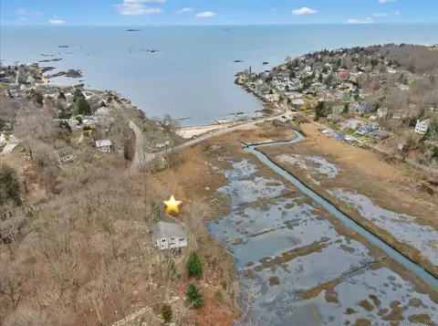 553 Mulberry Point Rd, Guilford, CT 06437