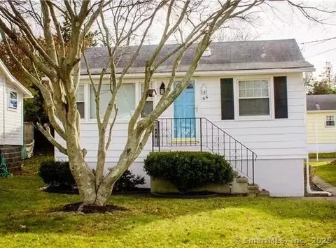 166 Cosey Beach Rd, East Haven, CT 06512