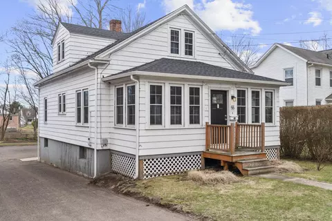 55 E Main St, Branford, CT 06405