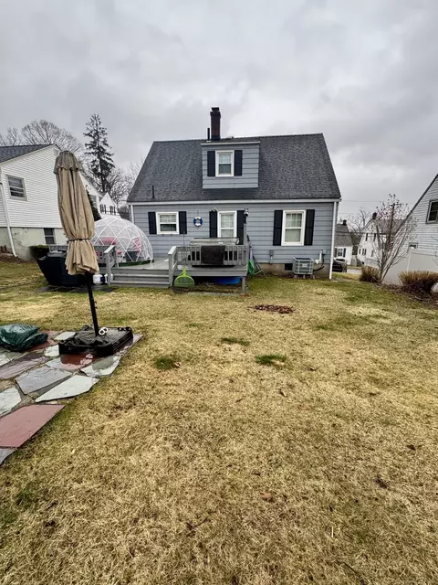 47 Wayland Ave, Waterbury, CT 06708