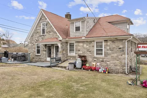 474 Lakewood Rd, Waterbury, CT 06704