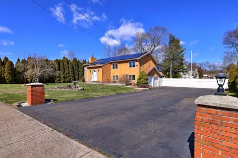 41 Angela Dr, East Haven, CT 06512