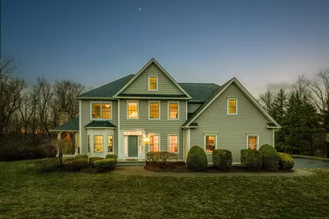 22 Wonderview Dr, Tolland, CT 06084