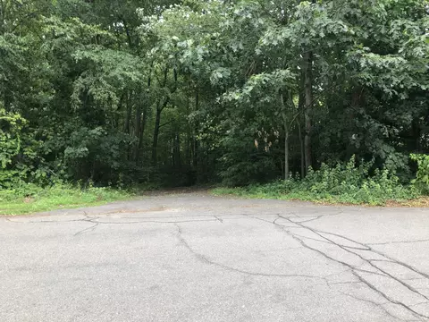 69 E Washington Rd, Plymouth, CT 06786