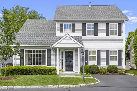 1 Shore Rd #8, Stamford, CT 06902