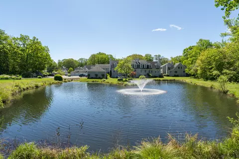 214 Alps Rd #37, Branford, CT 06405