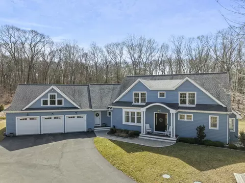 20 Otter Cove Dr, Old Saybrook, CT 06475