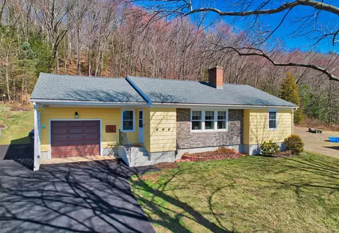 175 Pleasant View Rd, Thomaston, CT 06787