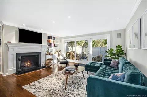312 Elm St #3, New Canaan, CT 06840