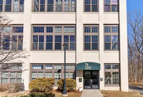 33 Mechanic St #312, Windsor, CT 06095