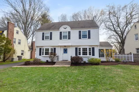 1805 Asylum Ave, West Hartford, CT 06117