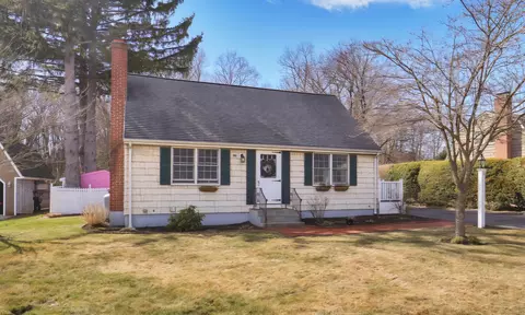 961 Jerome Ave, Bristol, CT 06010