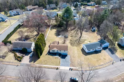 68 Fairway Rd, Southington, CT 06489