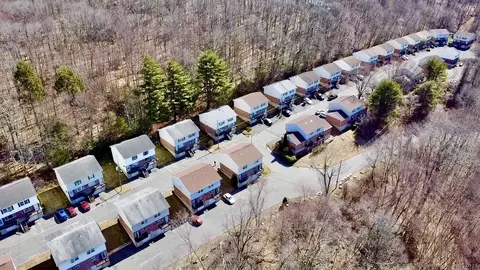 200 Yale St #15B, Waterbury, CT 06704