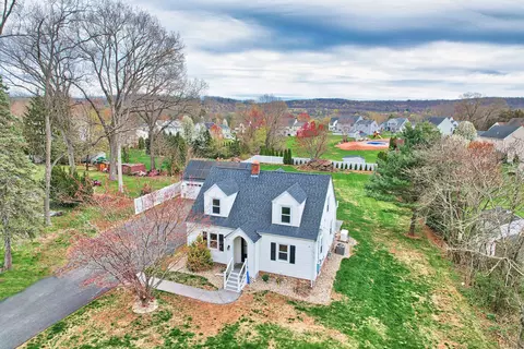 973 Pleasant St, Southington, CT 06489