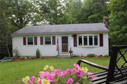 208 Carmen Hill Rd, New Milford, CT 06776