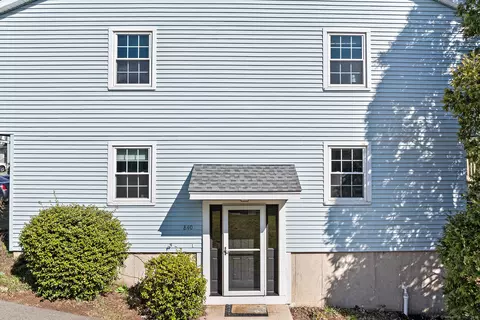 840 Long Hill Rd #840, Middletown, CT 06457