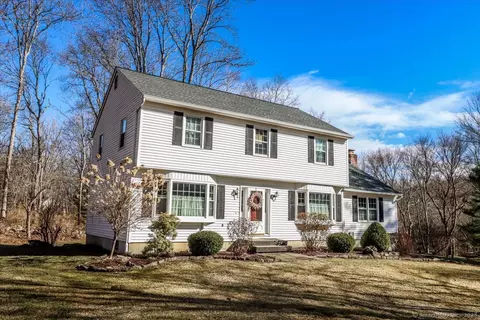 52 Putnam Rd, New Milford, CT 06776