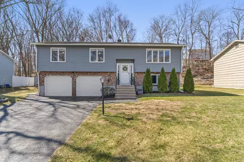 36 Richard Blvd, Shelton, CT 06484