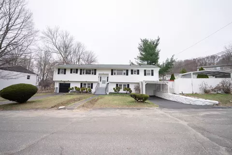 8 Hayfield Rd, Waterbury, CT 06704
