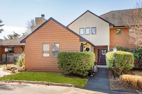 4 Kensington Park #4, Bloomfield, CT 06002