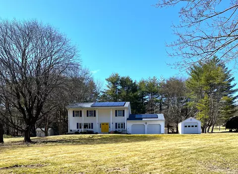 8 Standish Rd, New Milford, CT 06776